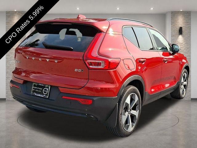 2023 Volvo XC40 B5 AWD Plus Dark Theme