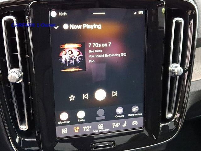 2023 Volvo XC40 B5 AWD Plus Dark Theme