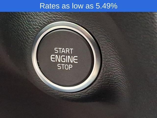 2023 Volvo XC40 B5 AWD Plus Dark Theme