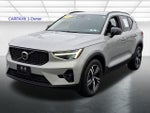 2023 Volvo XC40 B5 AWD Plus Dark Theme