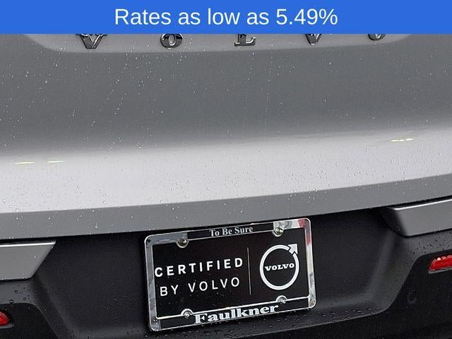 2023 Volvo XC40 B5 AWD Plus Dark Theme