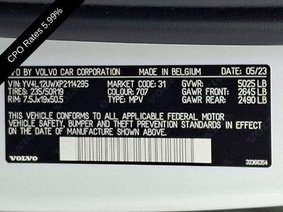 2023 Volvo XC40 B5 AWD Plus Dark Theme