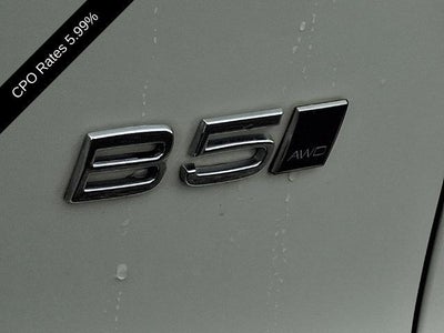 2023 Volvo XC40 B5 AWD Plus Dark Theme