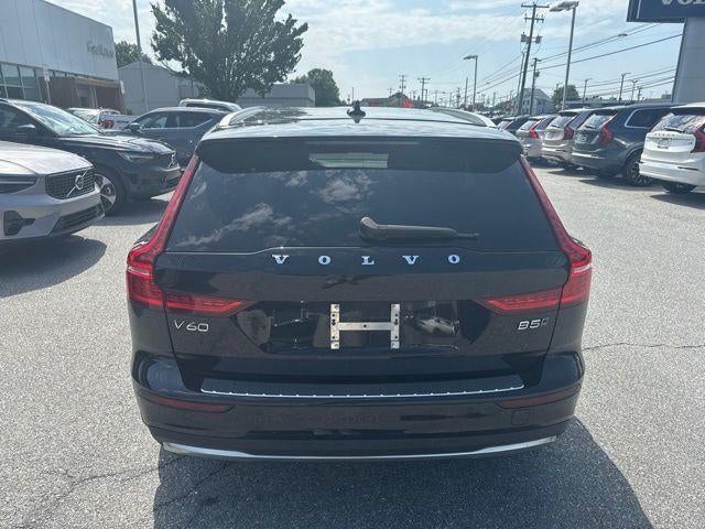 2024 Volvo V60 Cross Country B5 AWD Ultimate