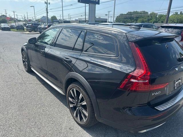 2024 Volvo V60 Cross Country B5 AWD Ultimate