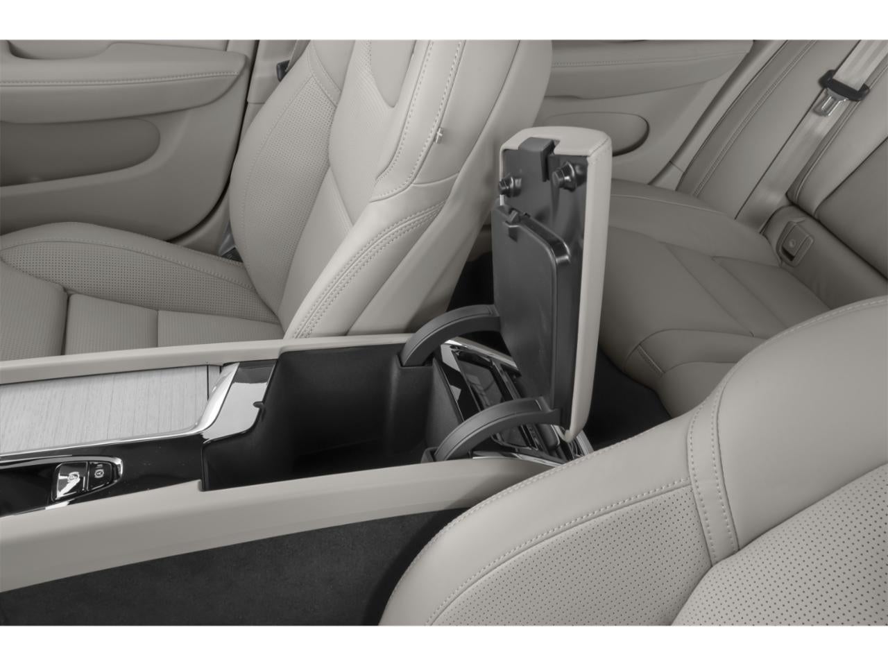 2025 Volvo V60 Cross Country B5 AWD Plus