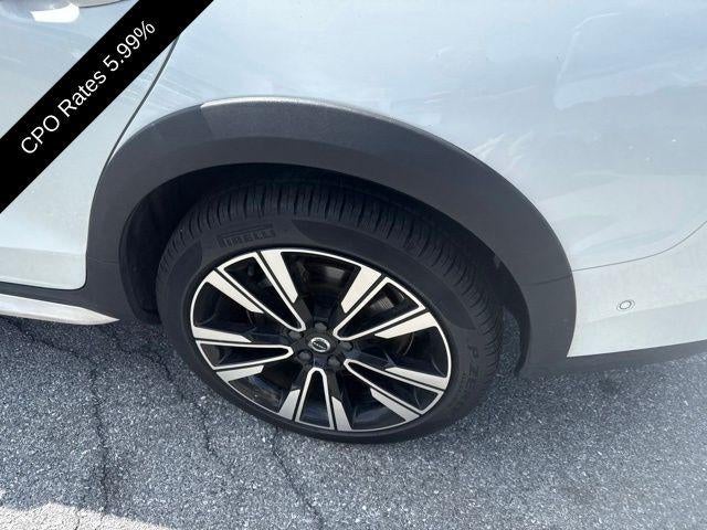 2025 Volvo V60 Cross Country B5 AWD Ultra