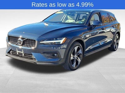 2024 Volvo V60 Cross Country B5 AWD Plus