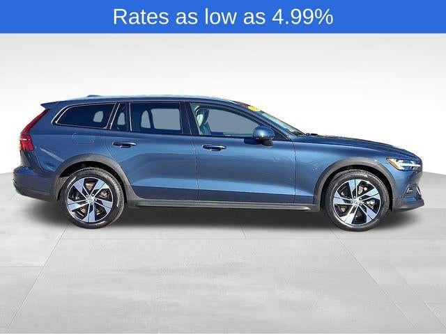 2024 Volvo V60 Cross Country B5 AWD Plus