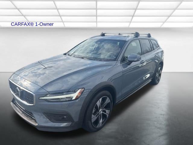 2024 Volvo V60 Cross Country B5 AWD Plus