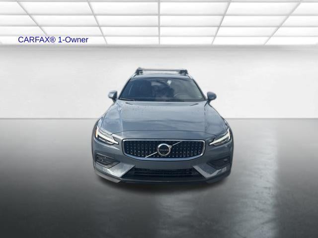 2024 Volvo V60 Cross Country B5 AWD Plus