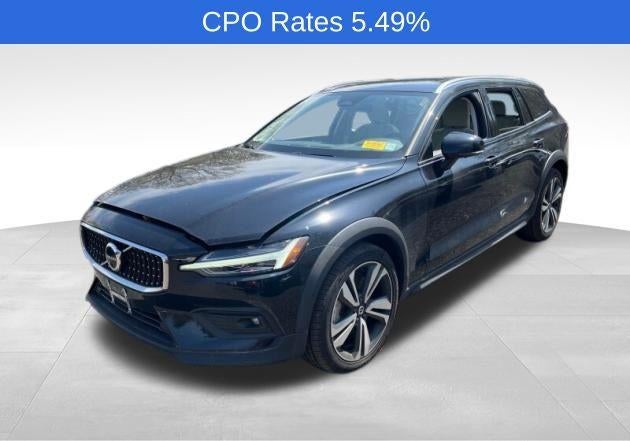 2024 Volvo V60 Cross Country B5 AWD Plus