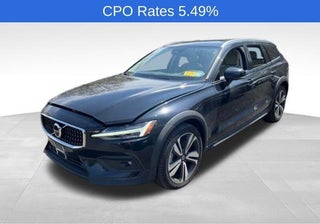 2024 Volvo V60 Cross Country B5 AWD Plus