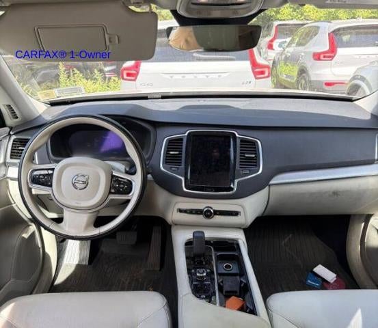 2025 Volvo XC90 B5 AWD Core 7-Seater