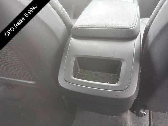 2025 Volvo XC60 B5 AWD Plus