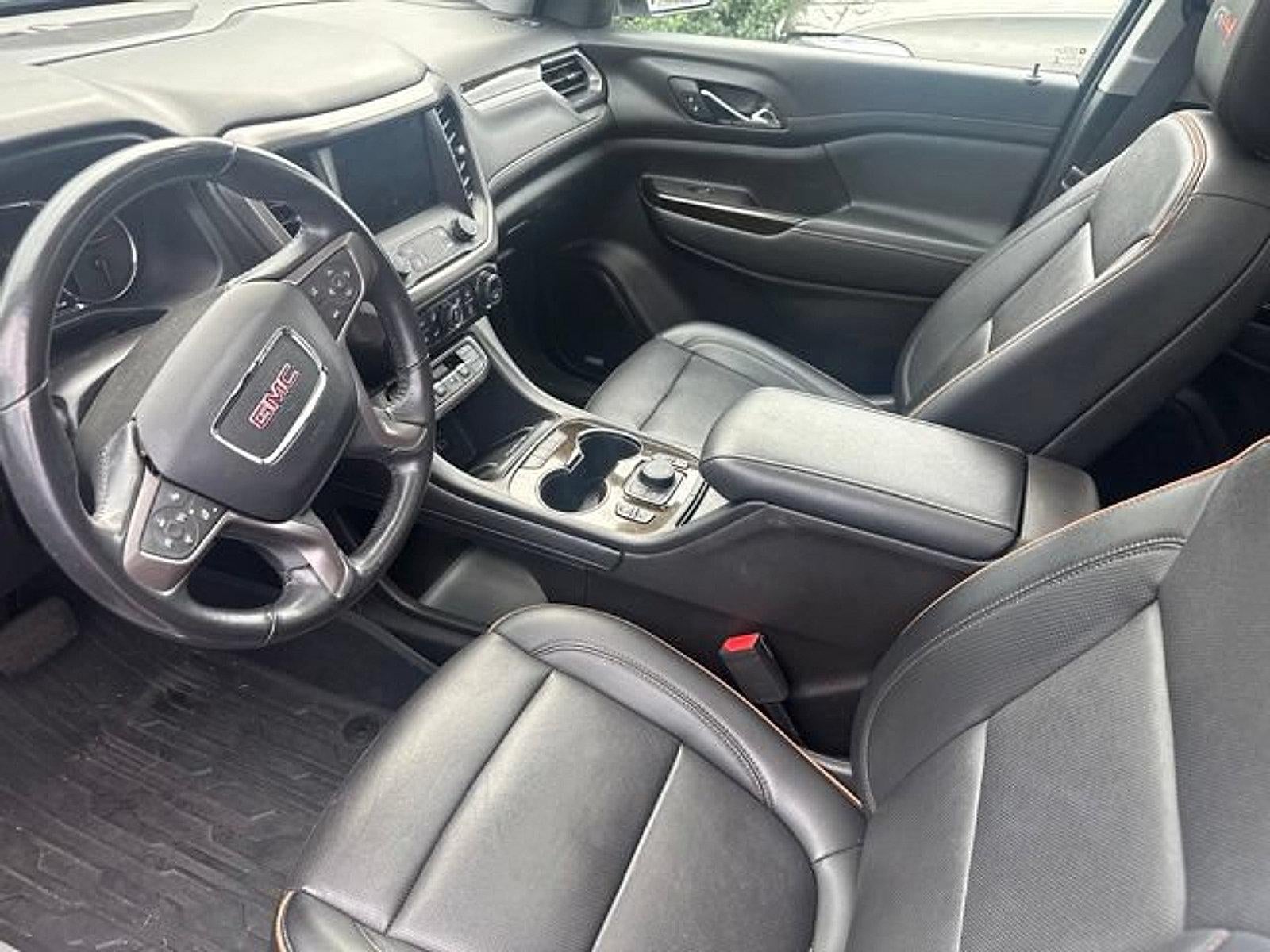 2022 GMC Acadia AWD AT4