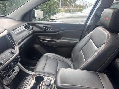 2022 GMC Acadia AWD AT4