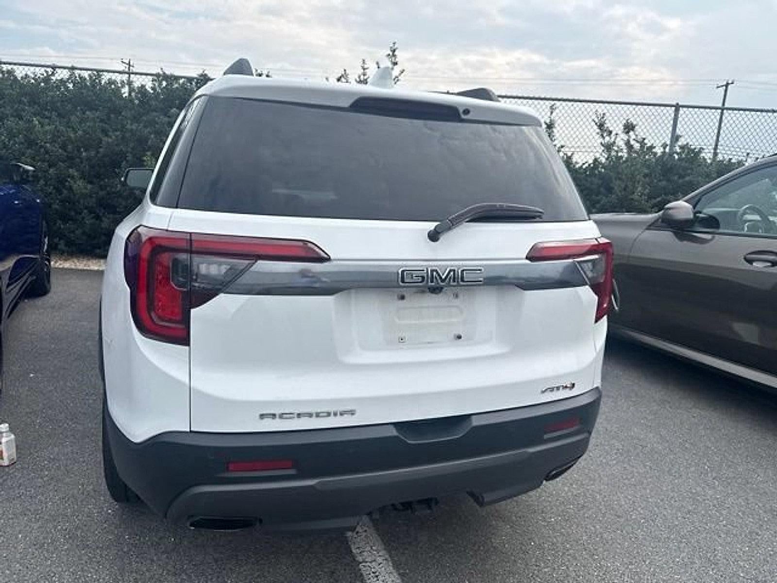 2022 GMC Acadia AWD AT4