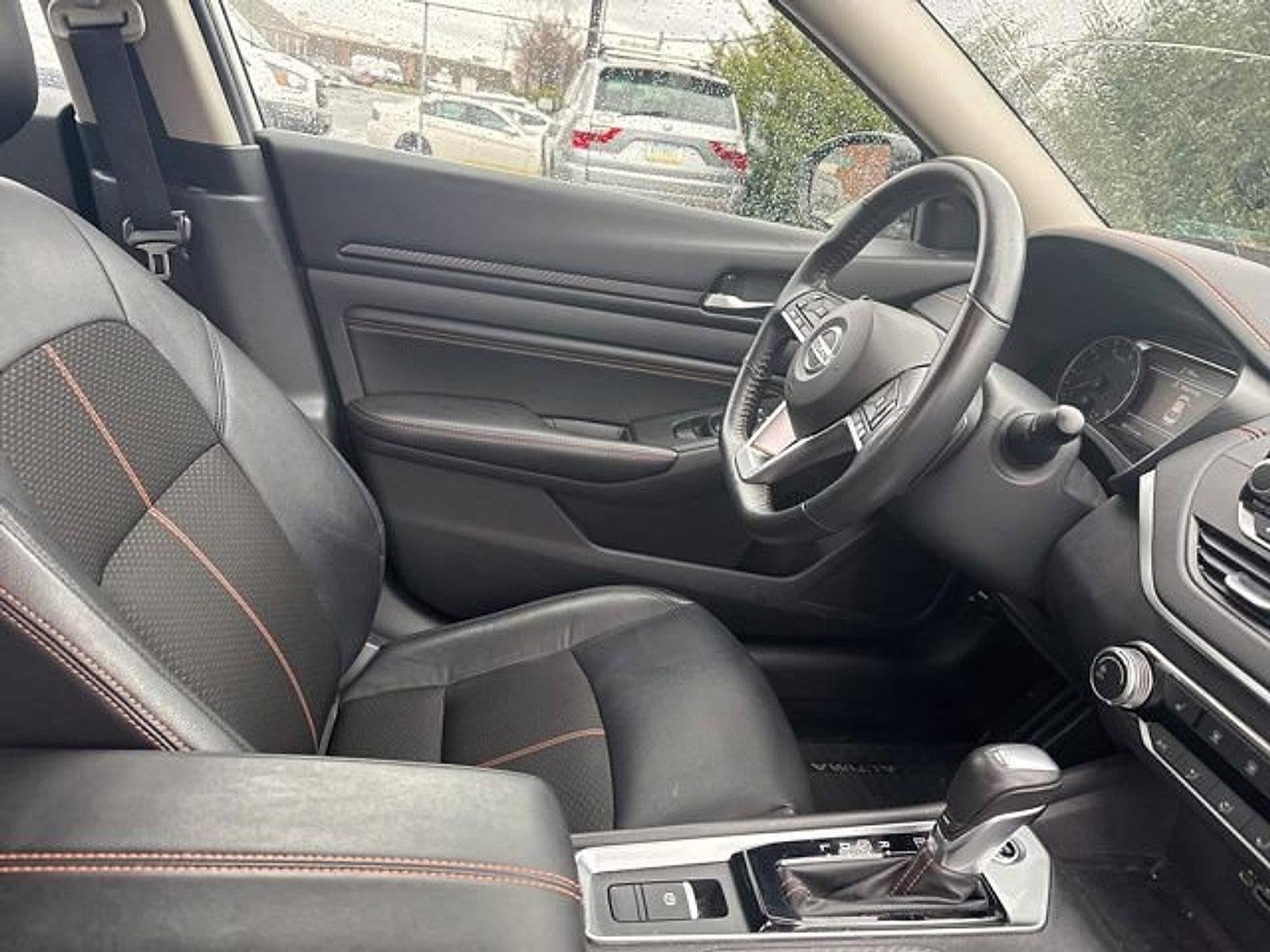 2022 Nissan Altima 2.5 SR AWD Sedan