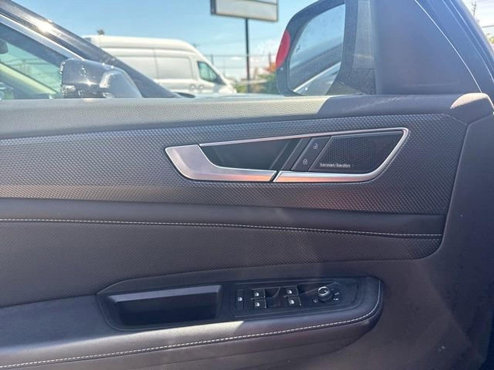 2024 Volkswagen Atlas Cross Sport 2.0T SEL Premium R-Line 4MOTION