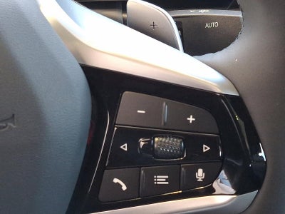 2025 BMW 330i xDrive Sedan