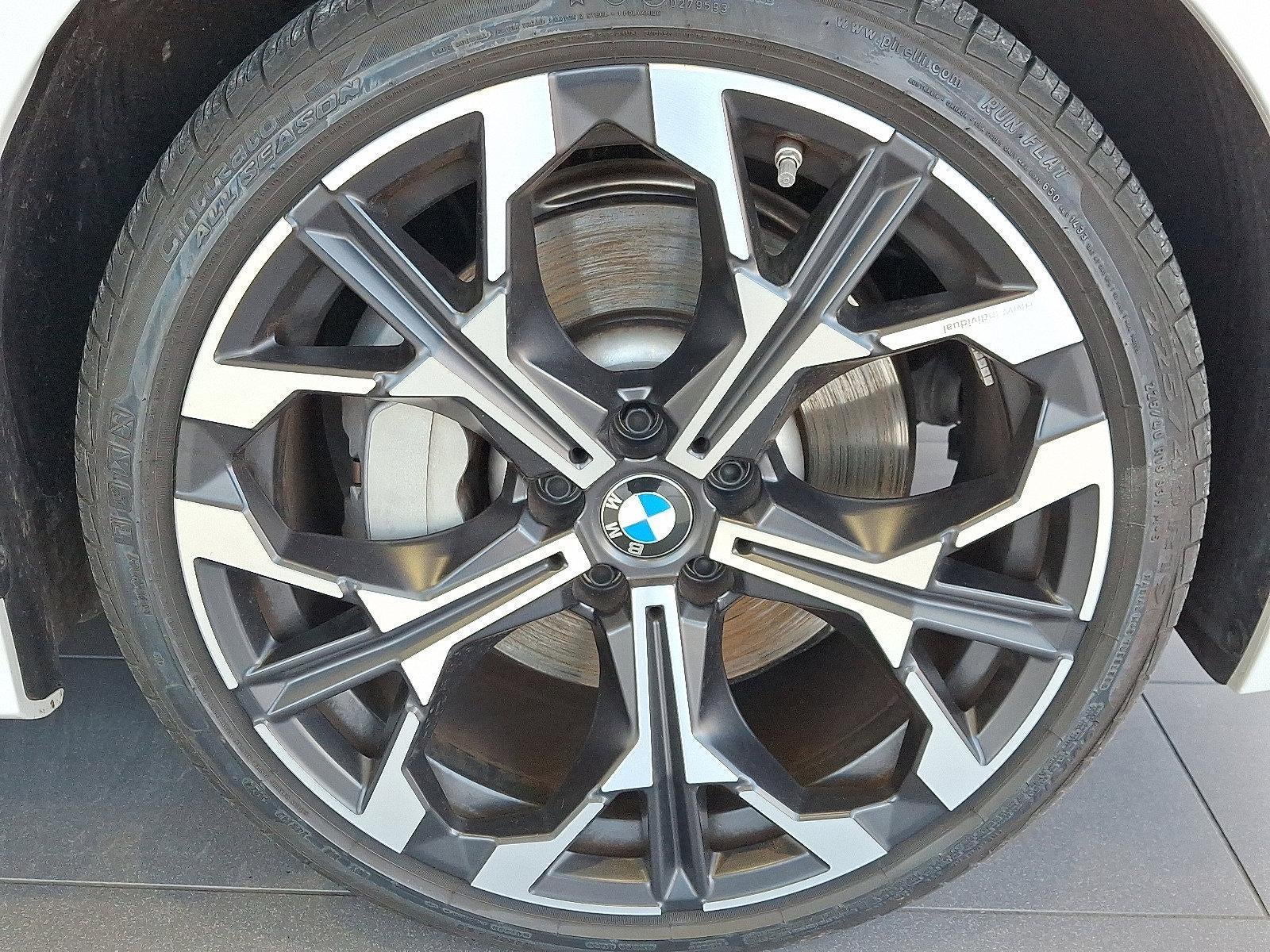 2025 BMW 330i xDrive Sedan