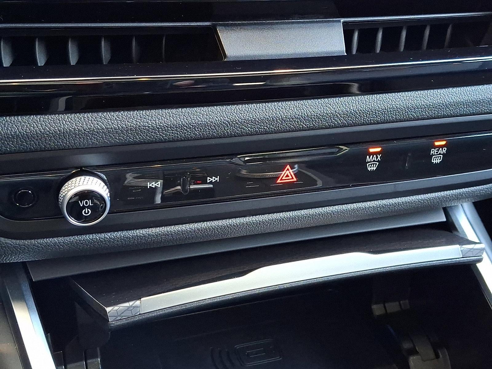 2025 BMW 330i xDrive Sedan