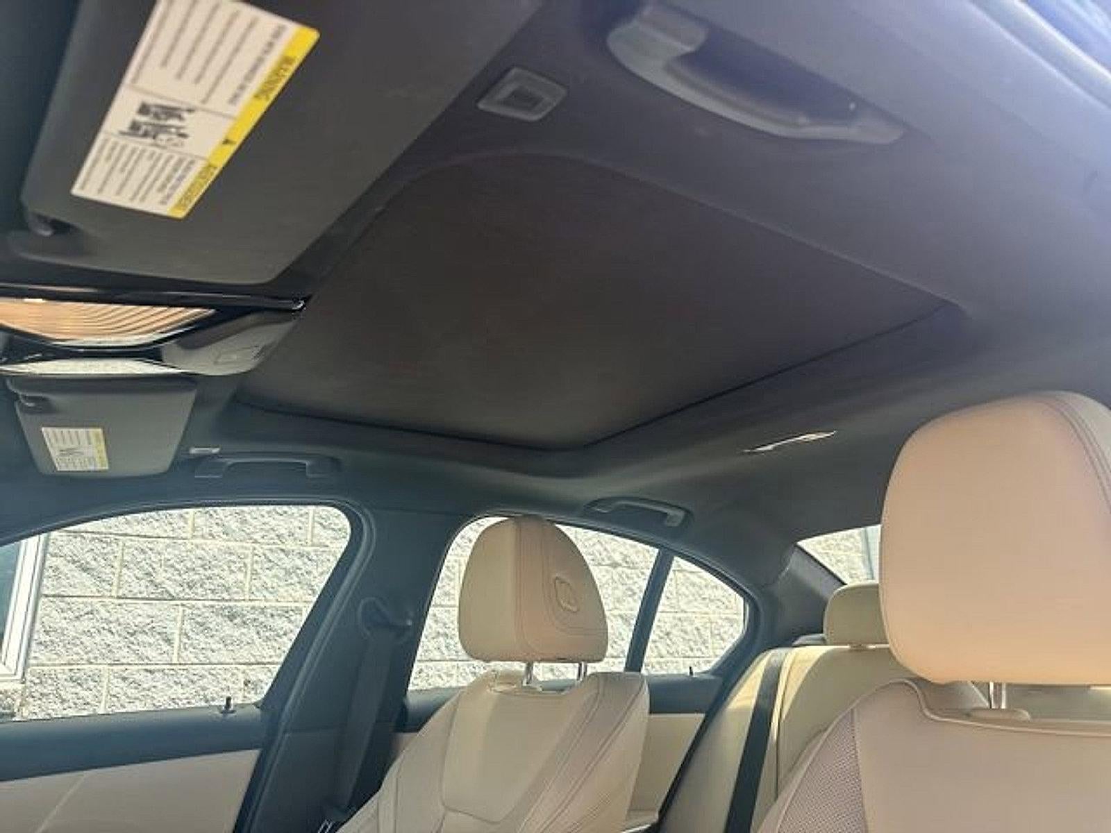 2023 BMW 330i xDrive Sedan