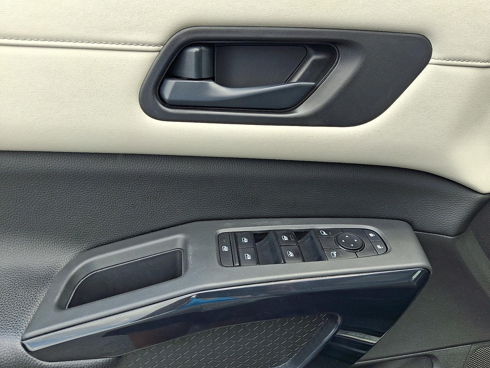 2023 Nissan Pathfinder SV 4WD