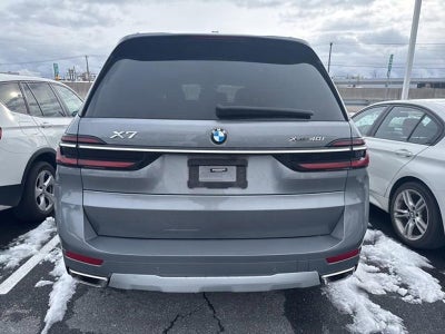 2023 BMW X7 xDrive40i Sports Activity Vehicle