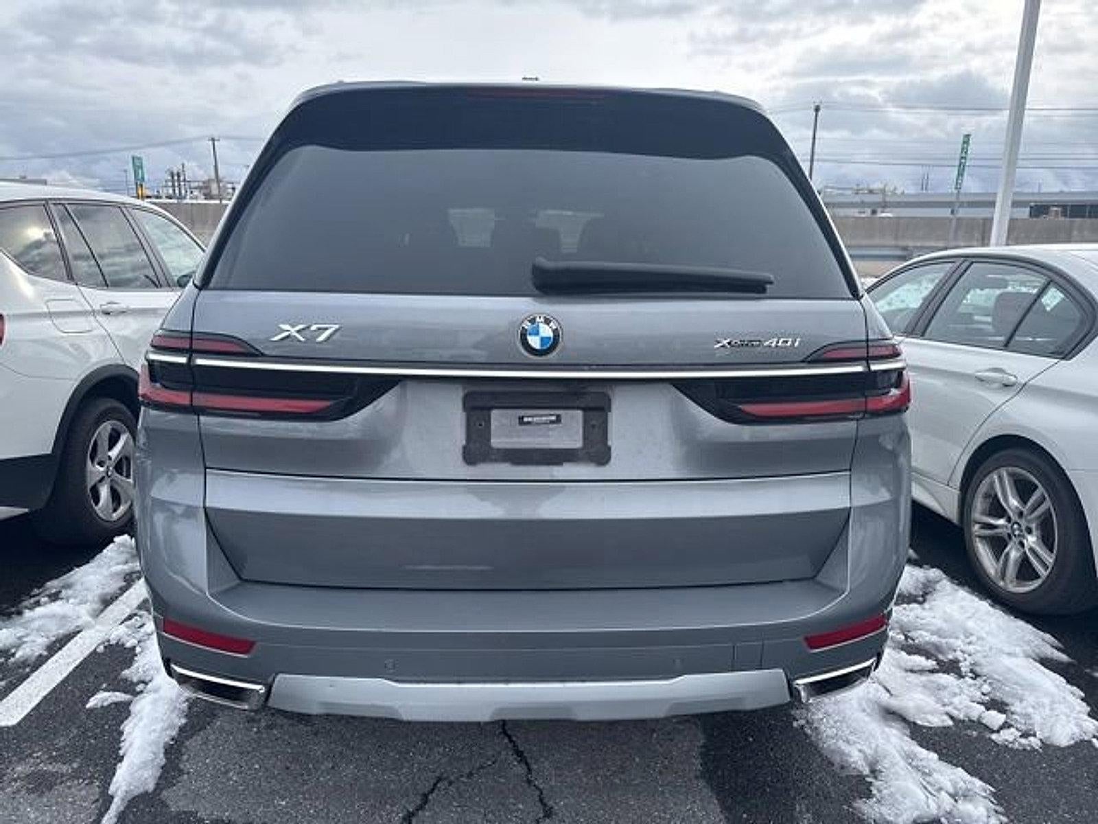 2023 BMW X7 xDrive40i Sports Activity Vehicle