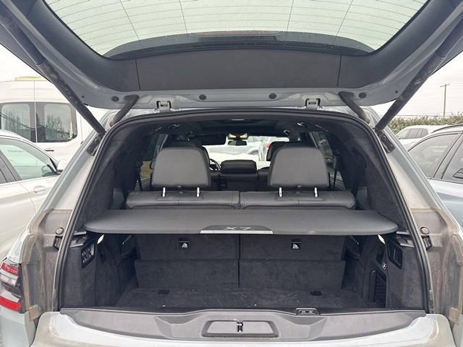 2024 BMW X7 xDrive40i Sports Activity Vehicle