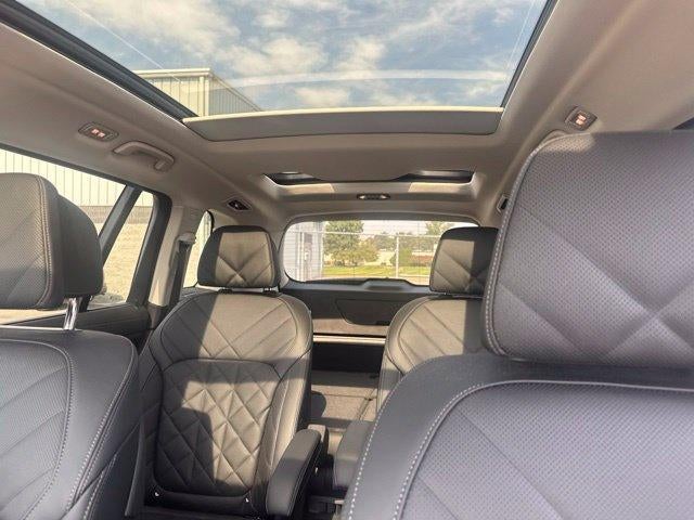 2026 BMW X7 xDrive40i Sports Activity Vehicle