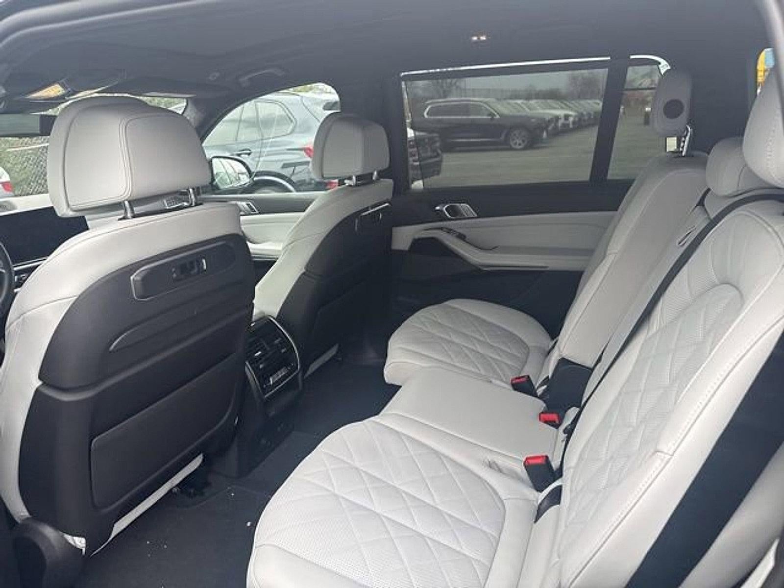 2024 BMW X7 xDrive40i Sports Activity Vehicle