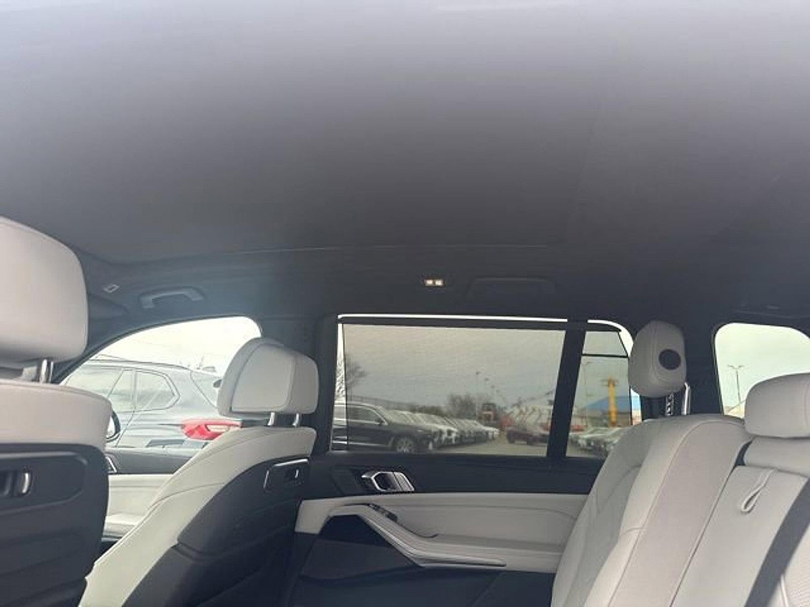 2024 BMW X7 xDrive40i Sports Activity Vehicle