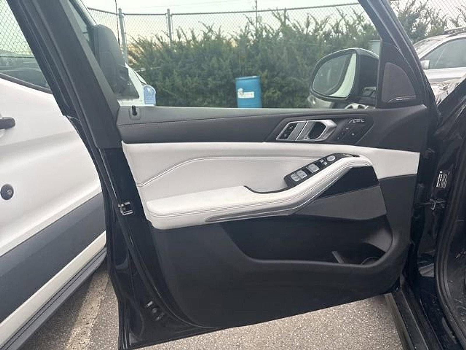 2024 BMW X7 xDrive40i Sports Activity Vehicle