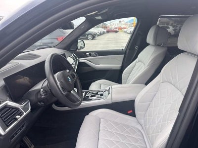 2024 BMW X7 xDrive40i Sports Activity Vehicle