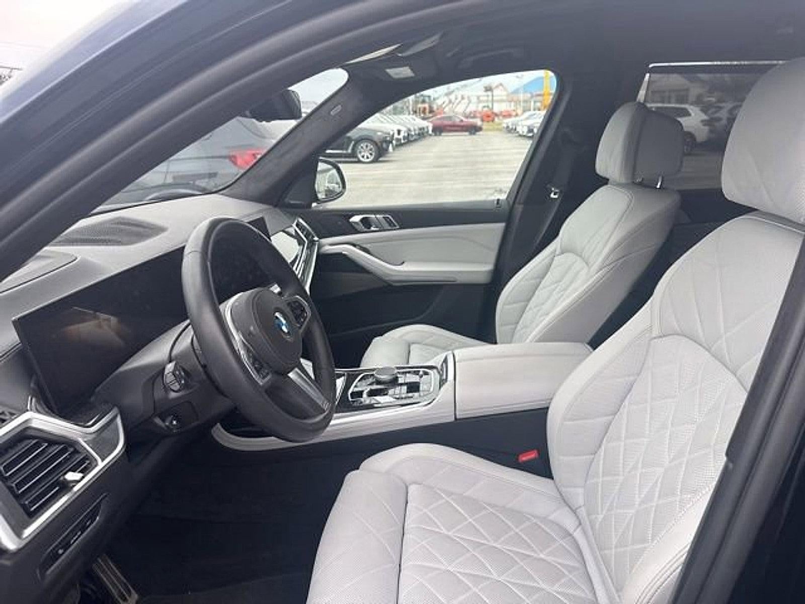 2024 BMW X7 xDrive40i Sports Activity Vehicle