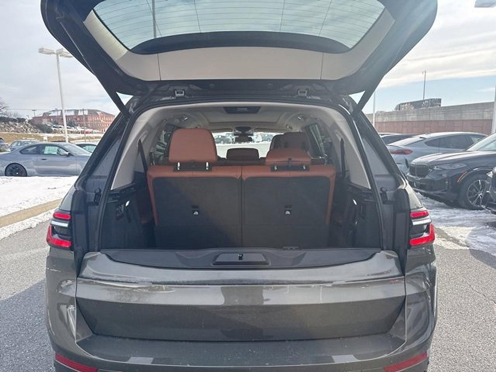 2023 BMW X7 xDrive40i Sports Activity Vehicle