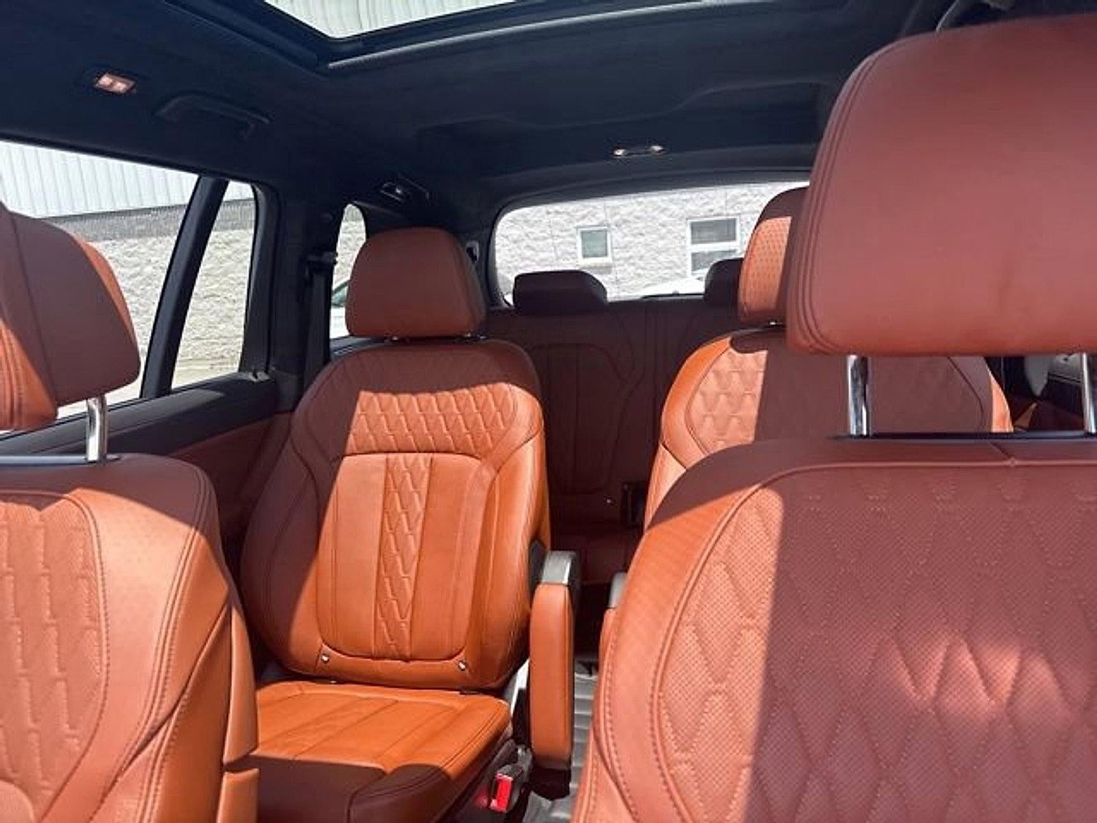 2026 BMW X7 xDrive40i Sports Activity Vehicle