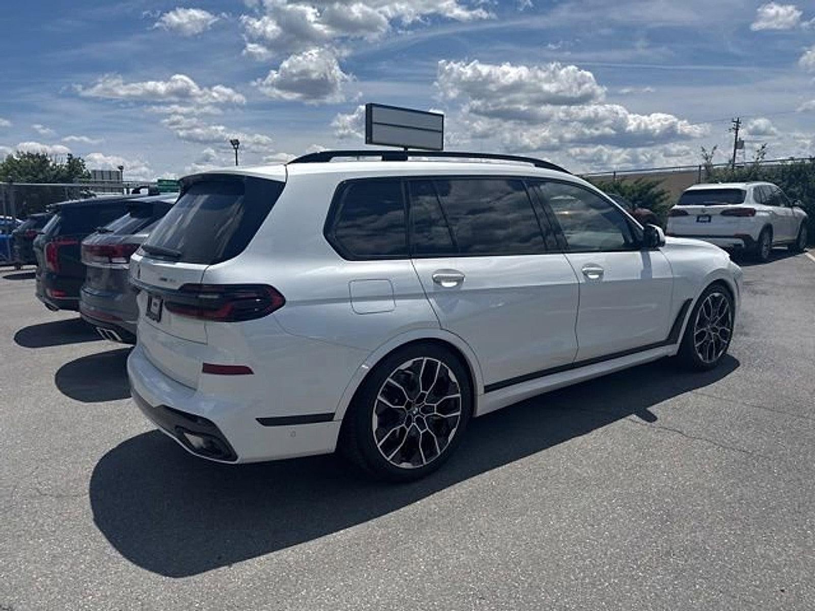 2026 BMW X7 xDrive40i Sports Activity Vehicle