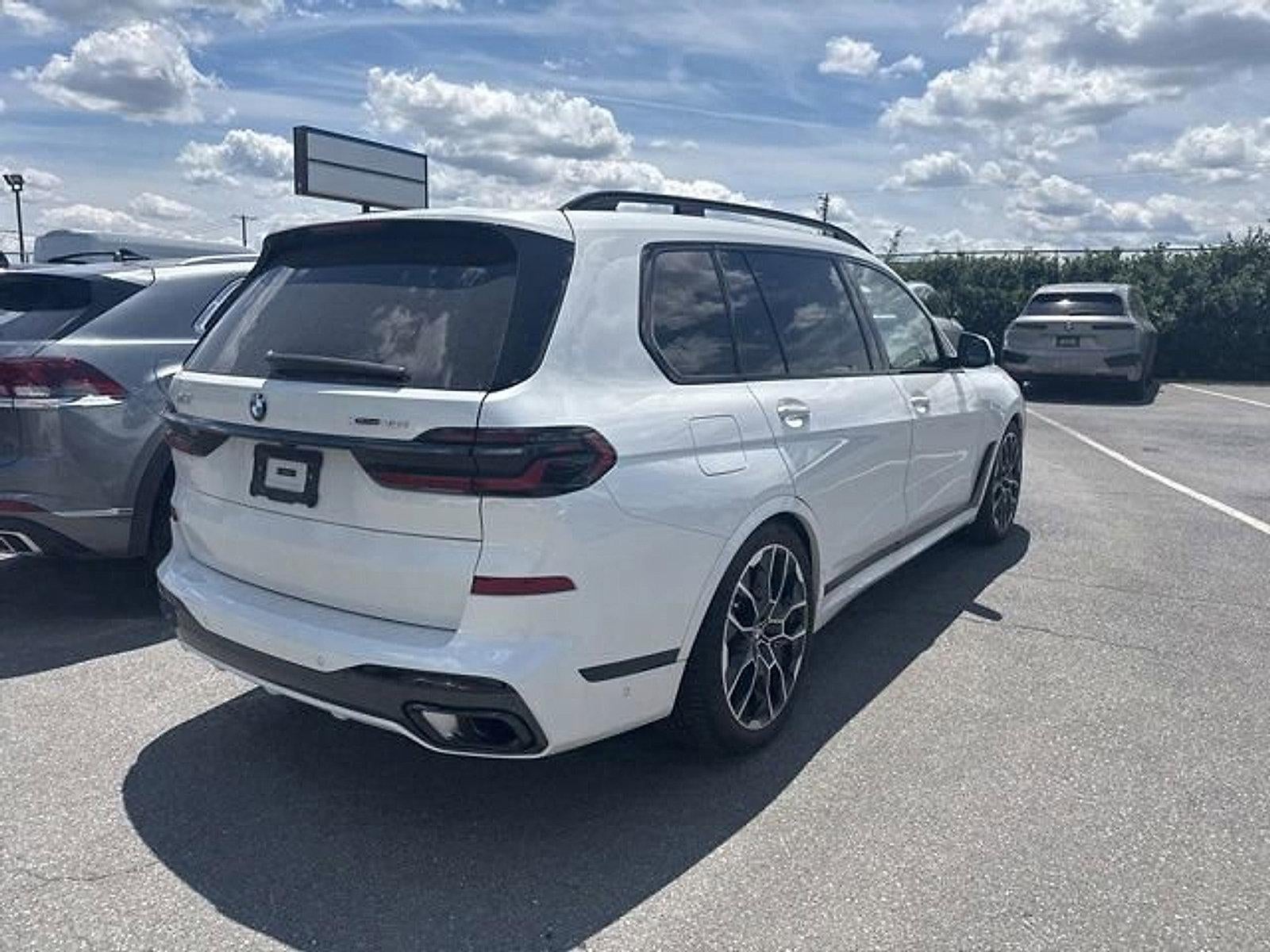 2026 BMW X7 xDrive40i Sports Activity Vehicle