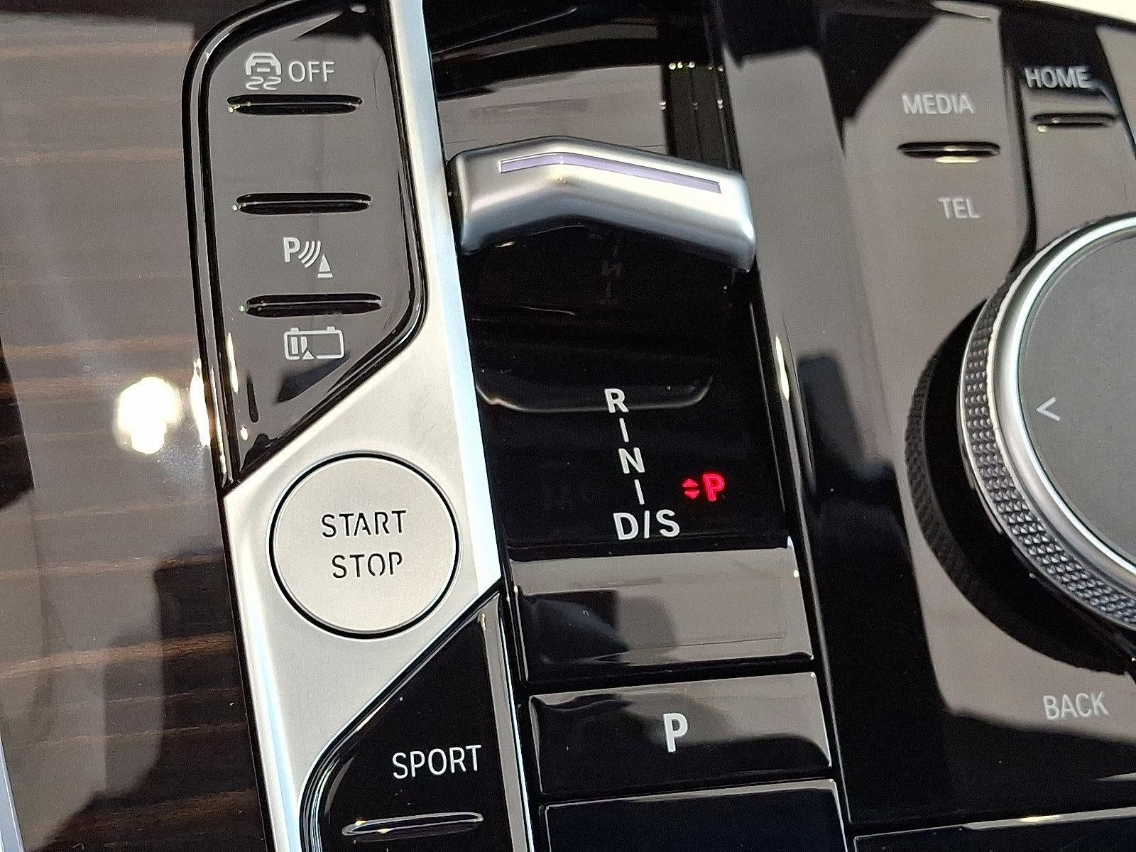 2025 BMW X5 xDrive50e Plug-In Hybrid