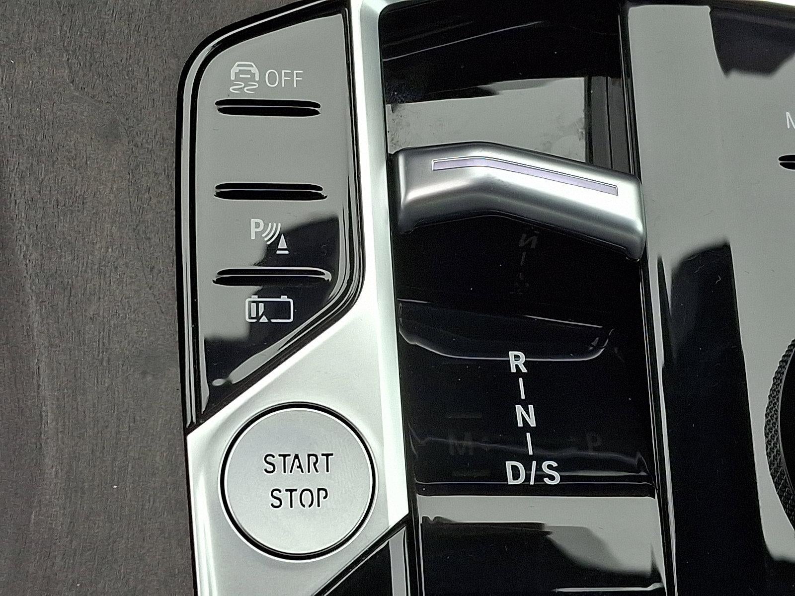 2025 BMW X5 xDrive50e Plug-In Hybrid