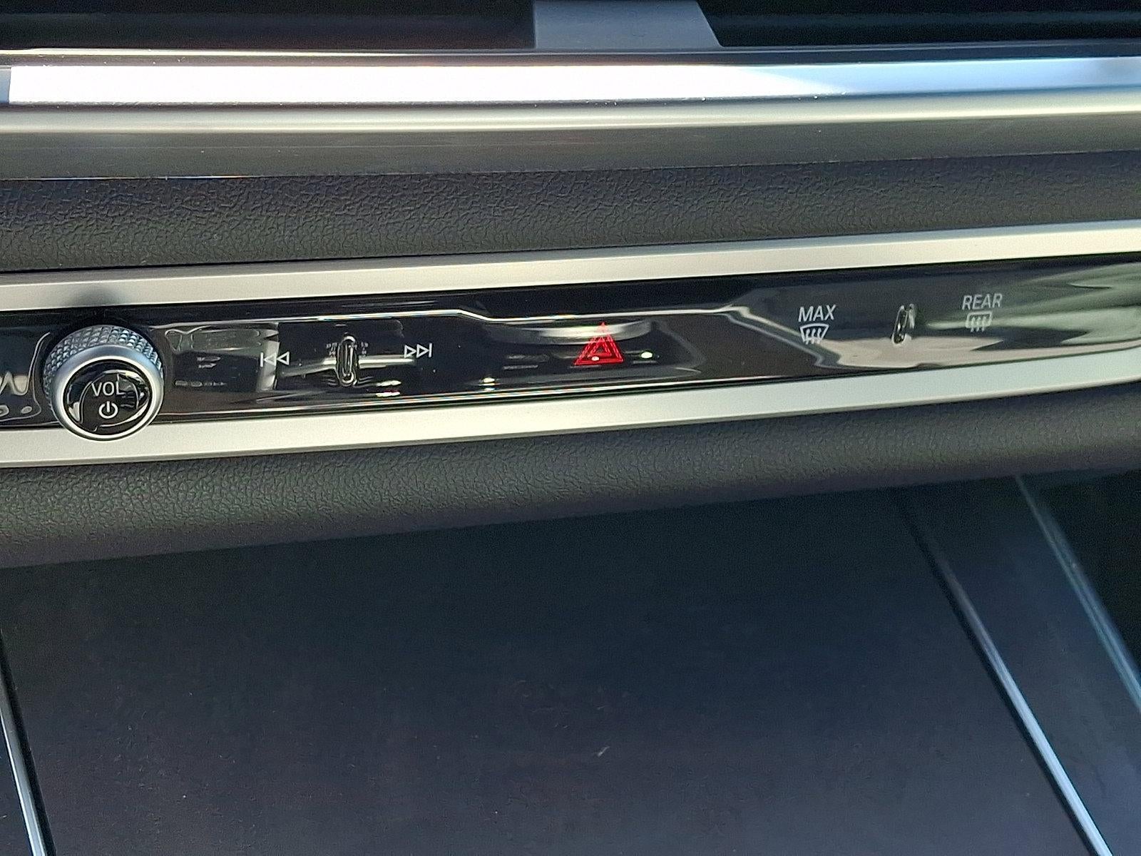 2025 BMW X5 xDrive50e Plug-In Hybrid