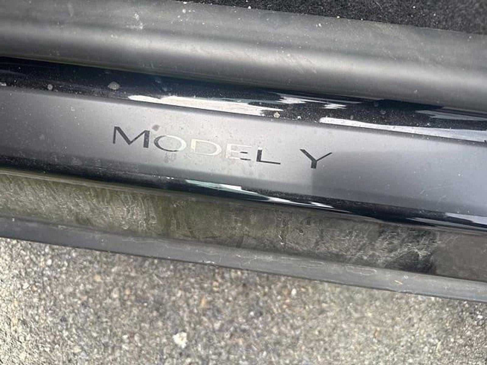 2026 Tesla Model Y Premium RWD