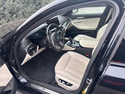 2023 BMW 530e xDrive Plug-In Hybrid