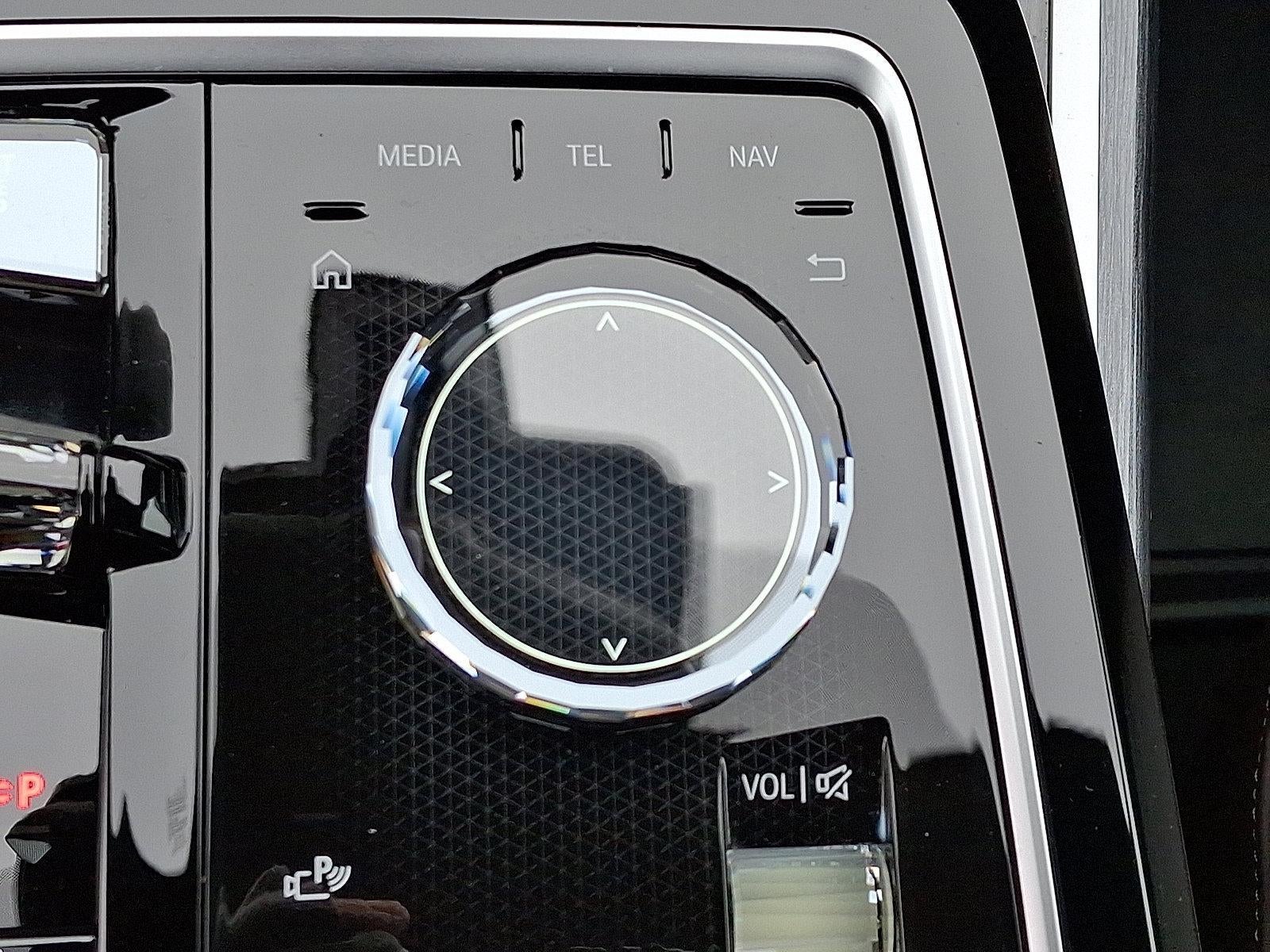 2023 BMW 760i xDrive Sedan