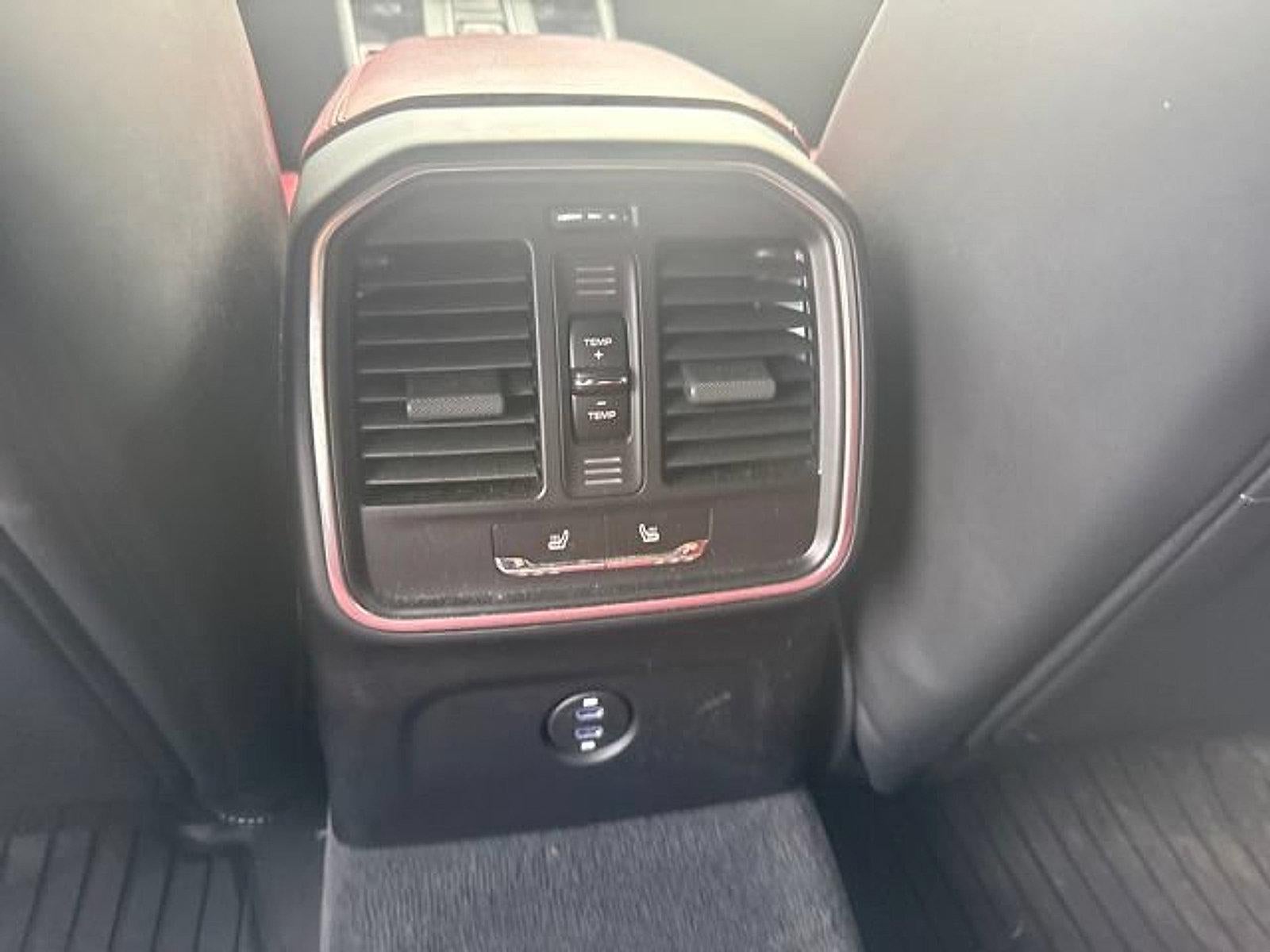 2024 Porsche Macan AWD