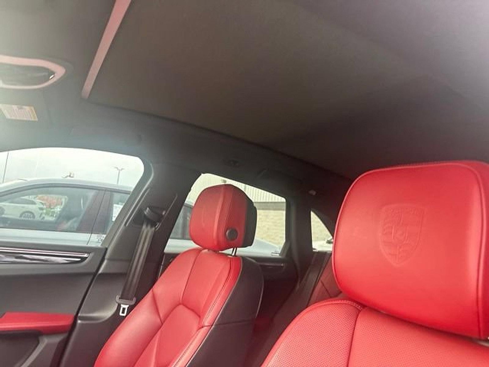 2024 Porsche Macan AWD